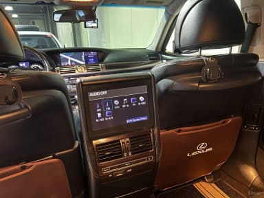 LS600hL