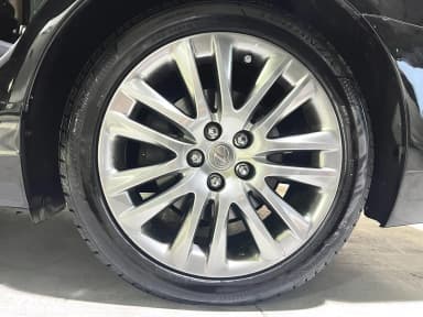 LS600hL
