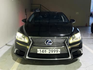 LS600hL