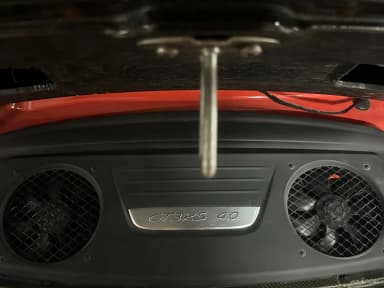 910