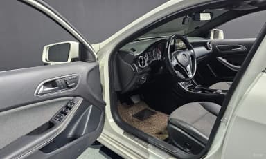 A-Class W176