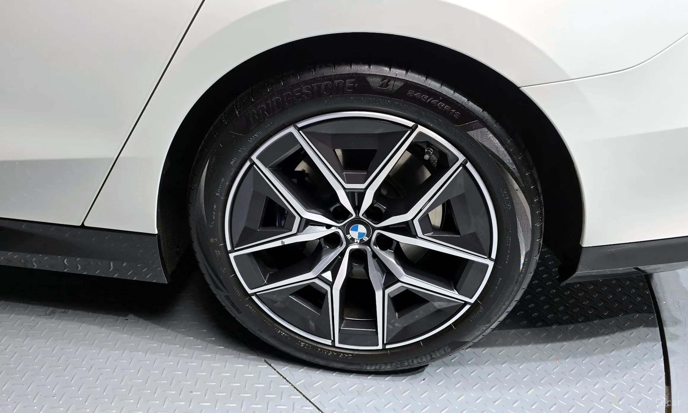 5 Series (G60)