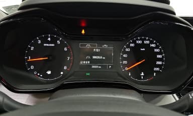 Trax Crossover