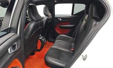 XC40