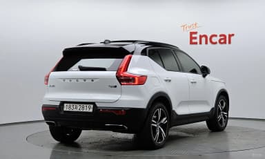 XC40