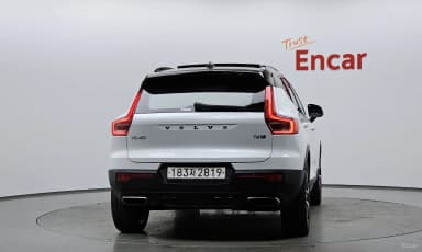 XC40