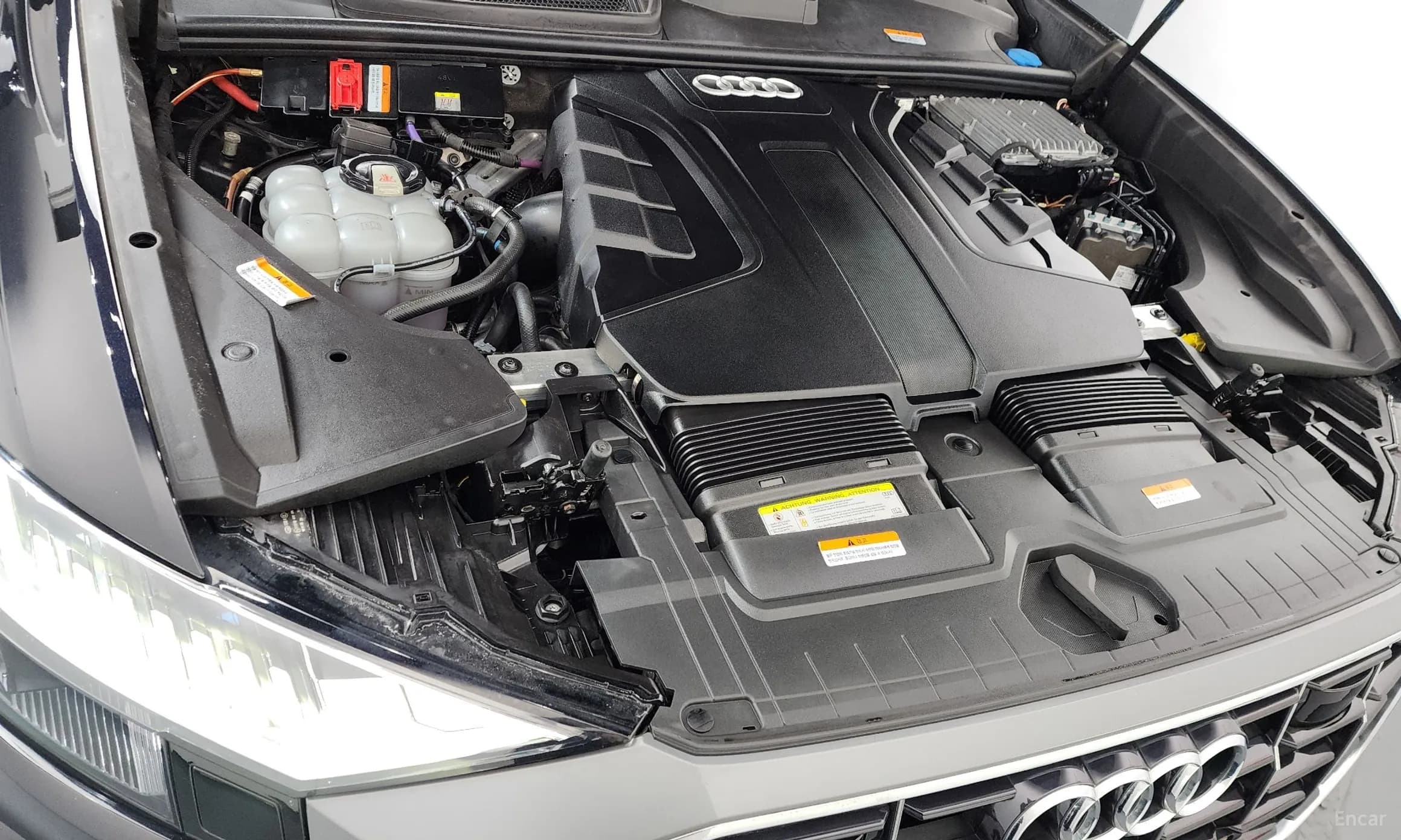 Q8 (4M)