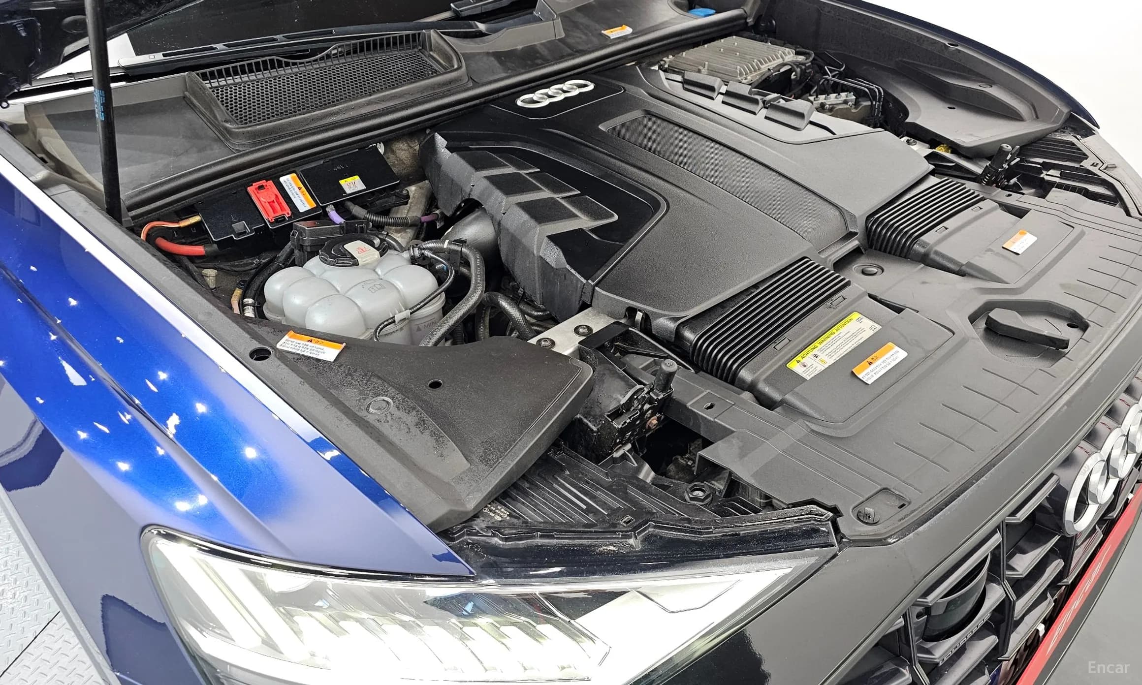Q8 (4M)