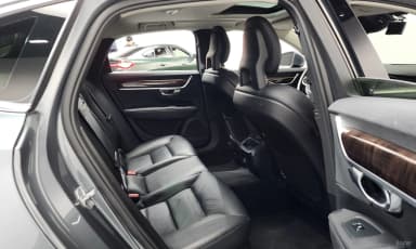 S90