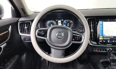 S90