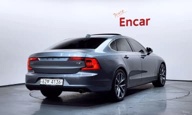S90
