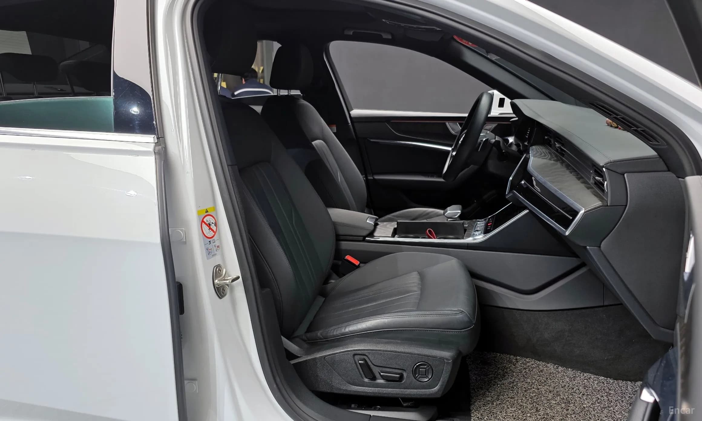 A6 (C8)