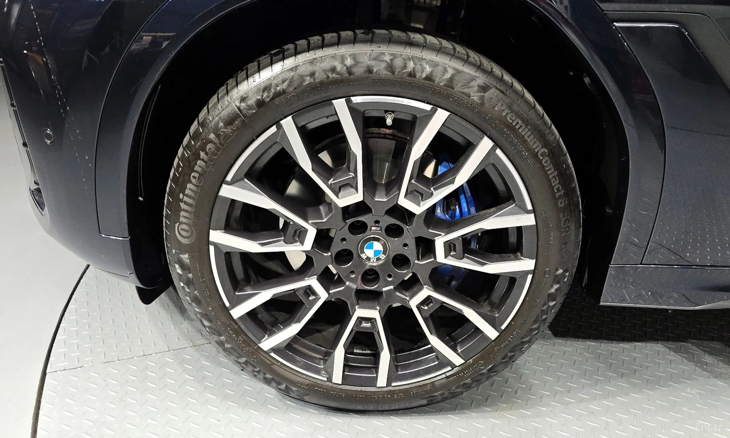 X6 (G06)