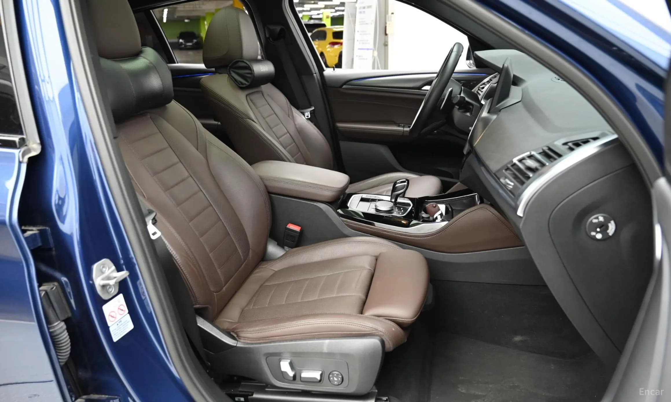 X4 (G02)