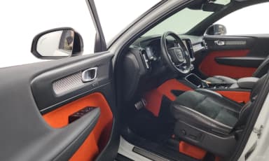 XC40