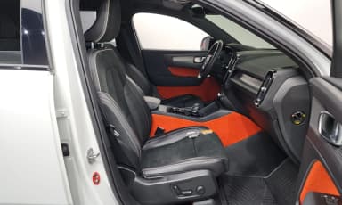 XC40