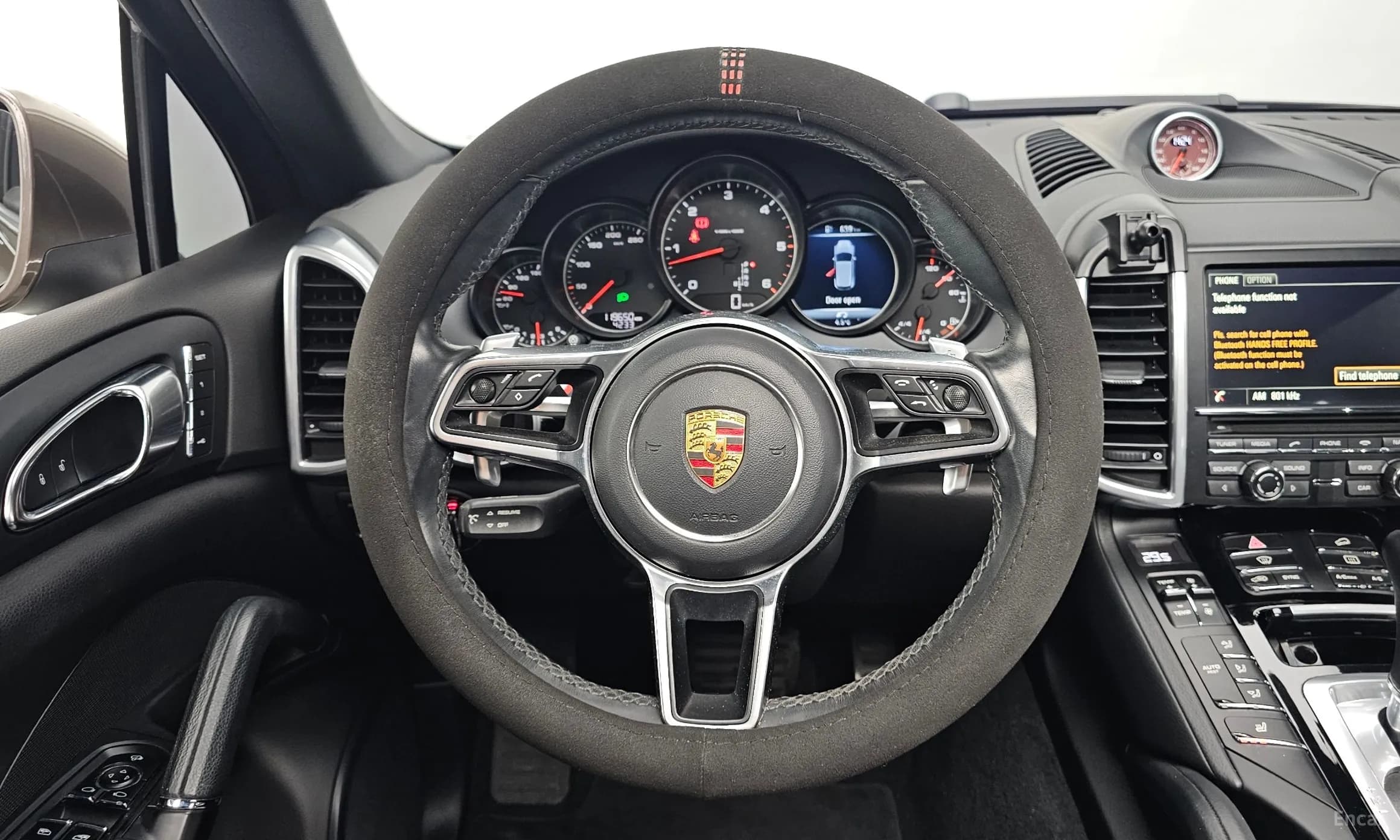 New Cayenne