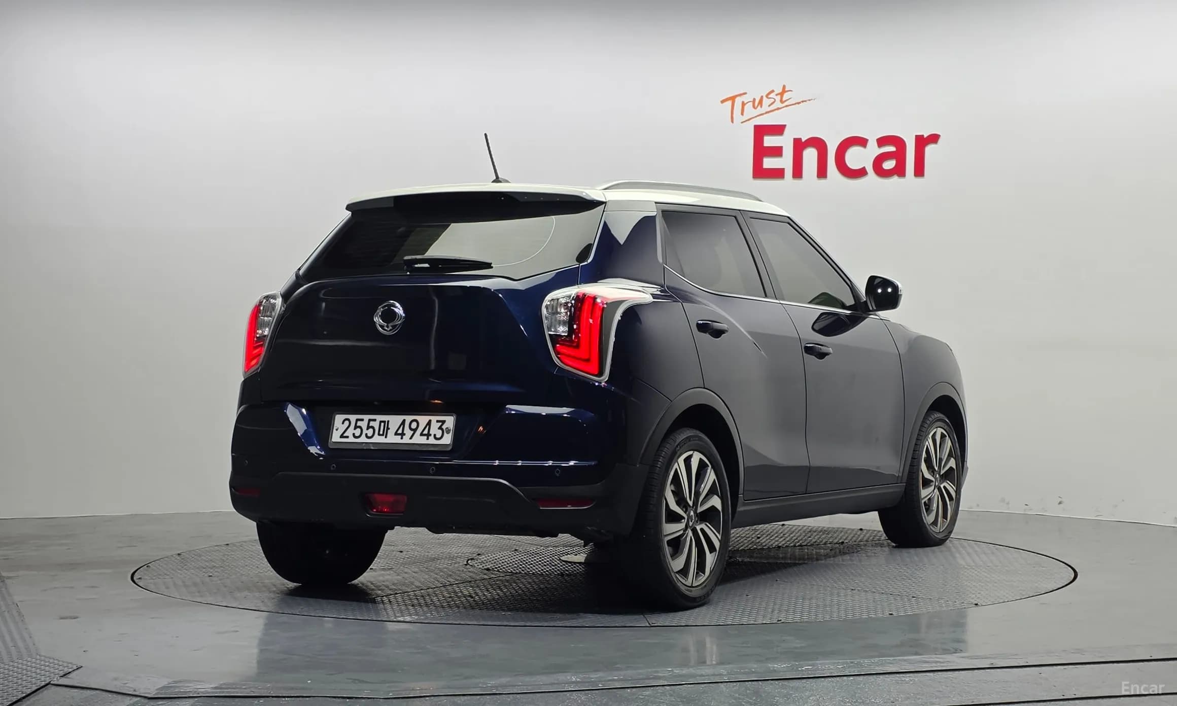 Berry New Tivoli