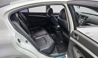 G37