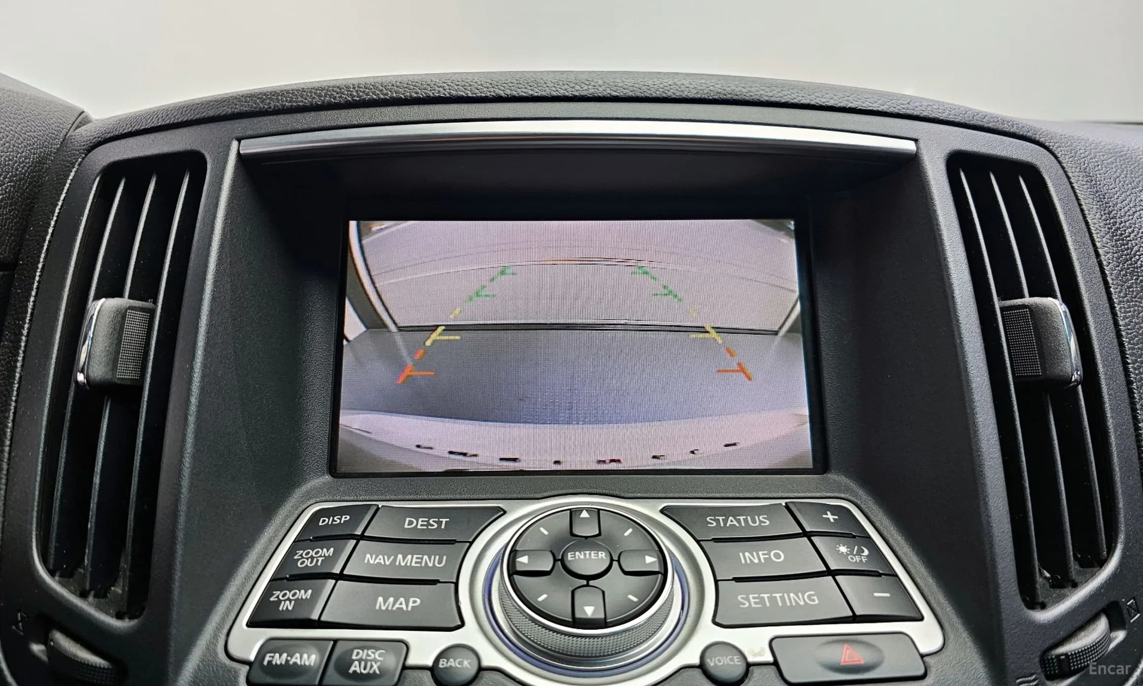 G37