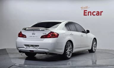 G37