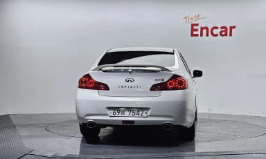 G37