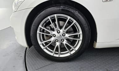 G37