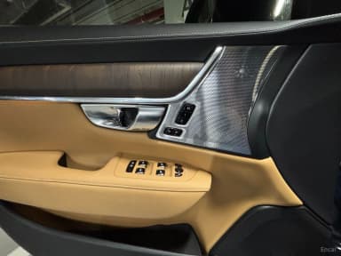 S90