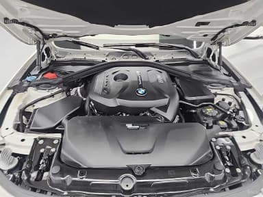 Series 4 (F32)
