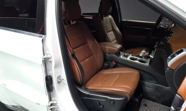 Grand Cherokee