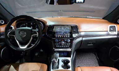 Grand Cherokee