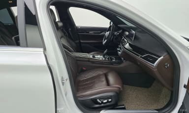 7 Series (G11)