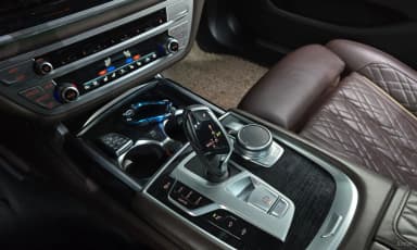 7 Series (G11)