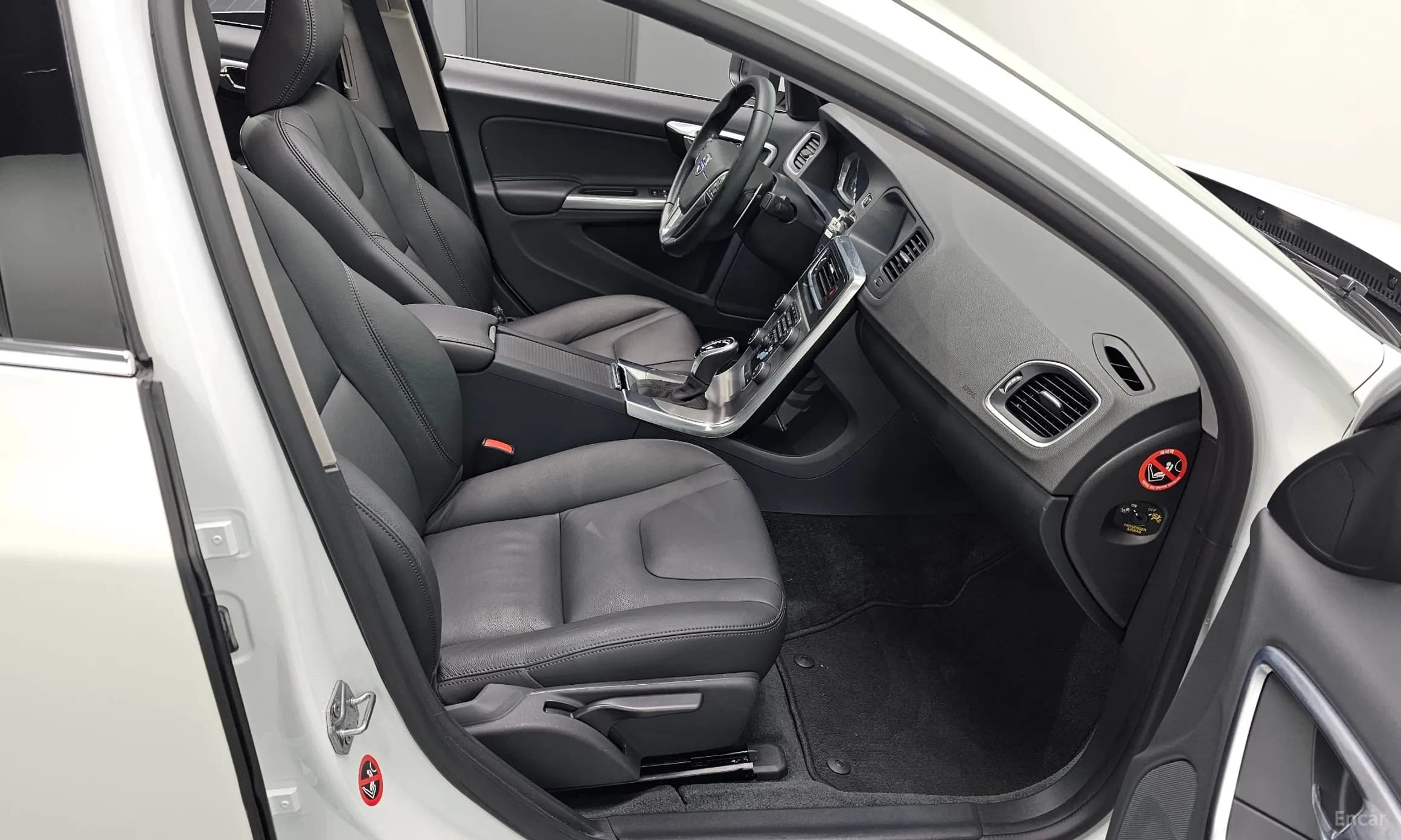 S60