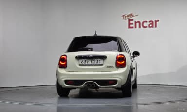 Cooper S
