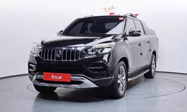 Rexton Sports Khan
