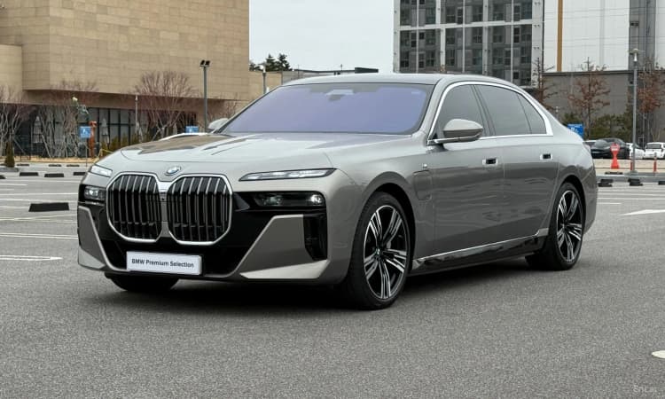 7 Series (G70)