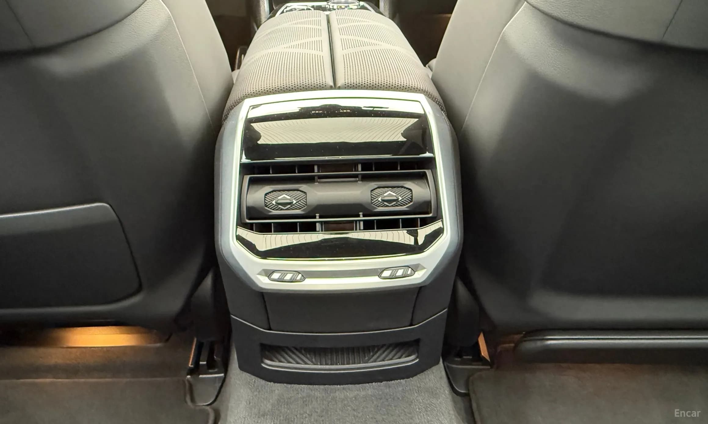 7 Series (G70)