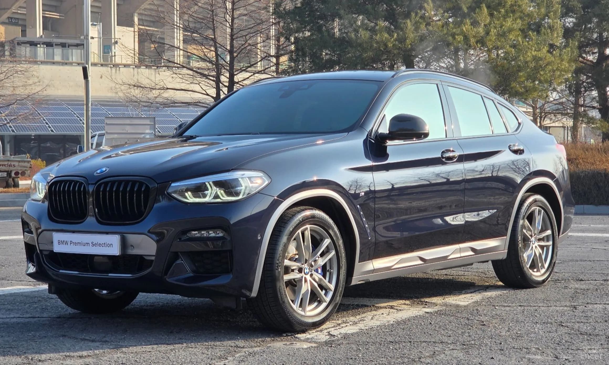 X4 (G02)