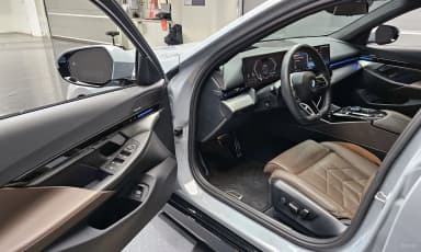 5 Series (G60)