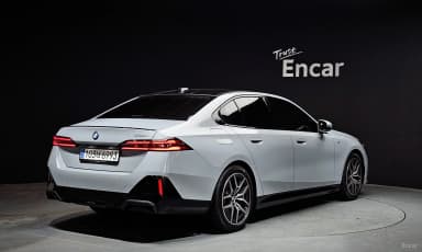 5 Series (G60)