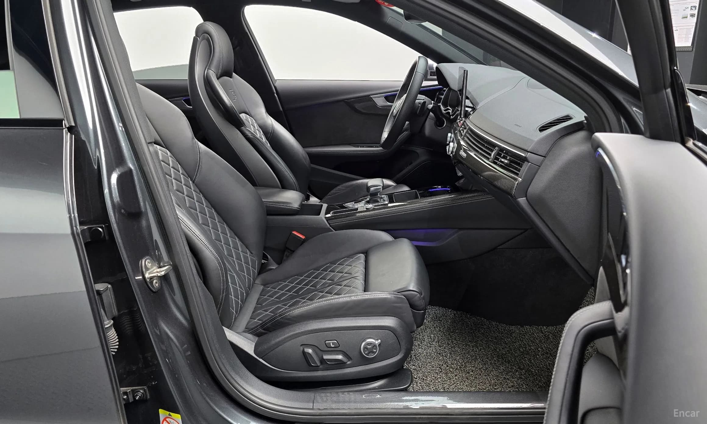 S4 (B9)
