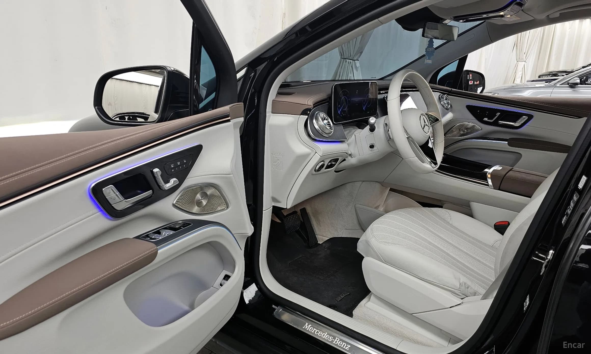 EQS SUV X296