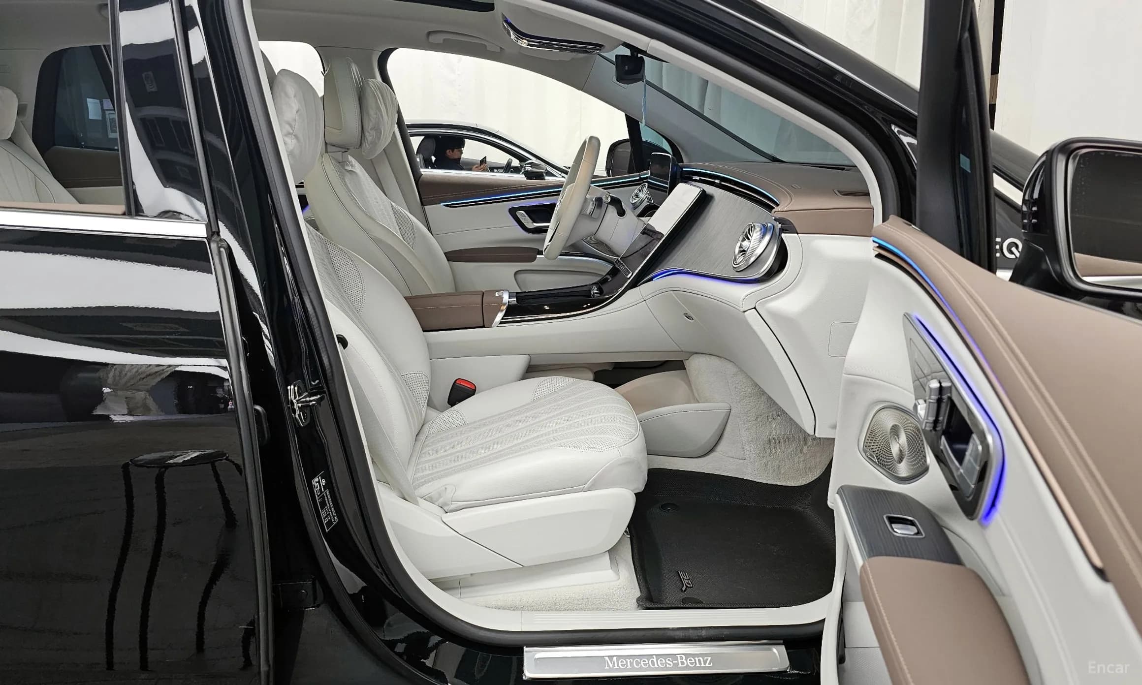 EQS SUV X296