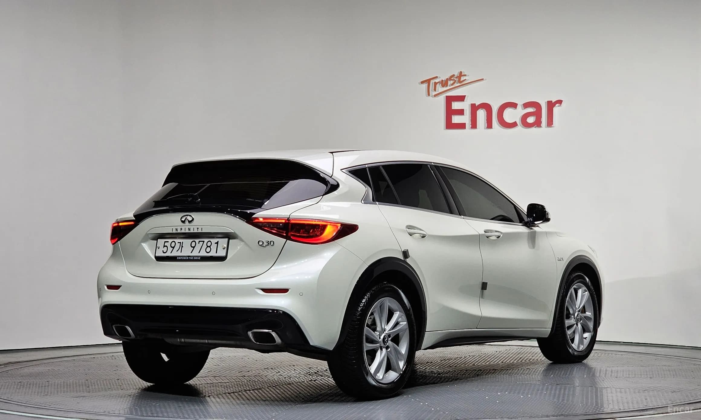Q30