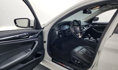 5 Series (G30)