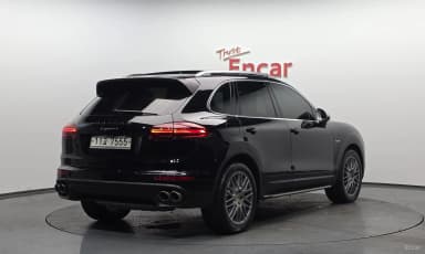 New Cayenne