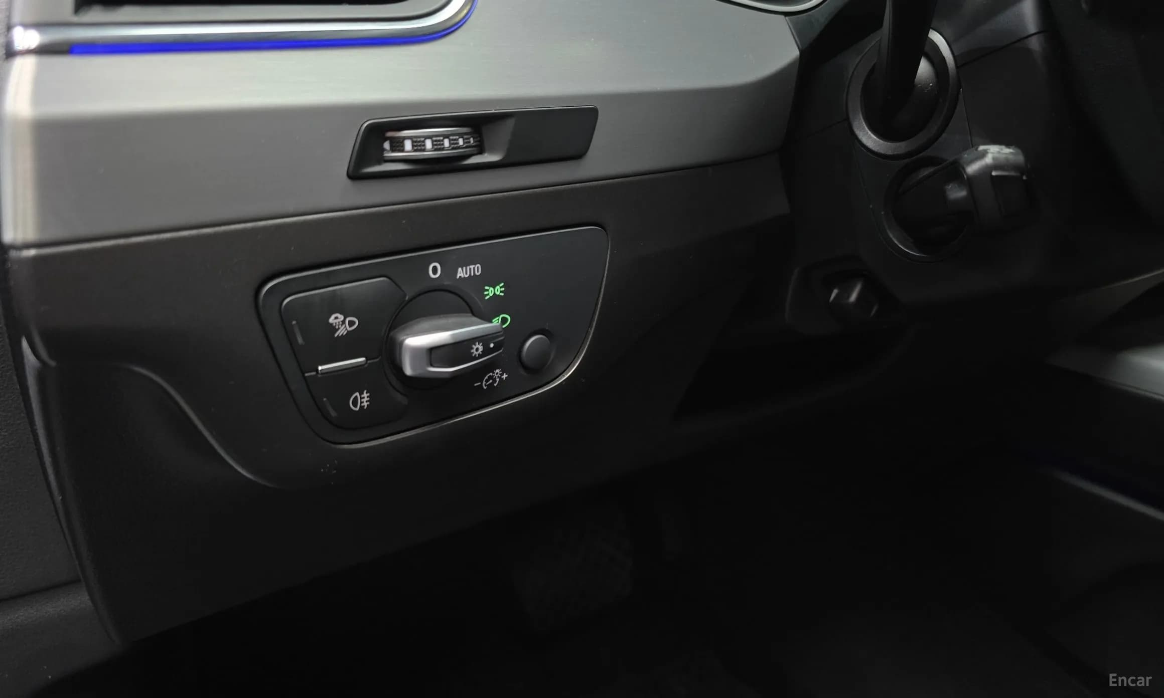 Q7 (4M)