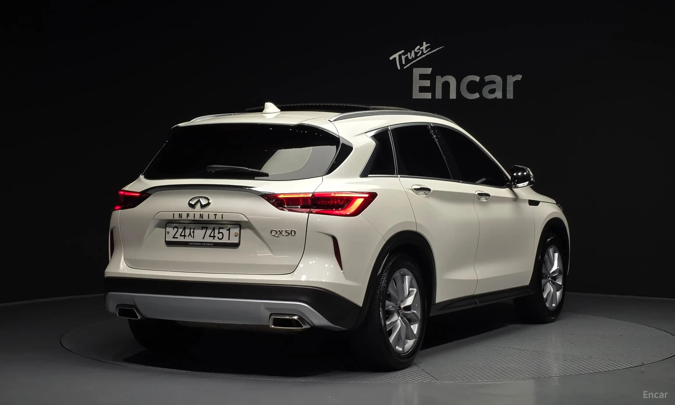 QX50 (P71A)