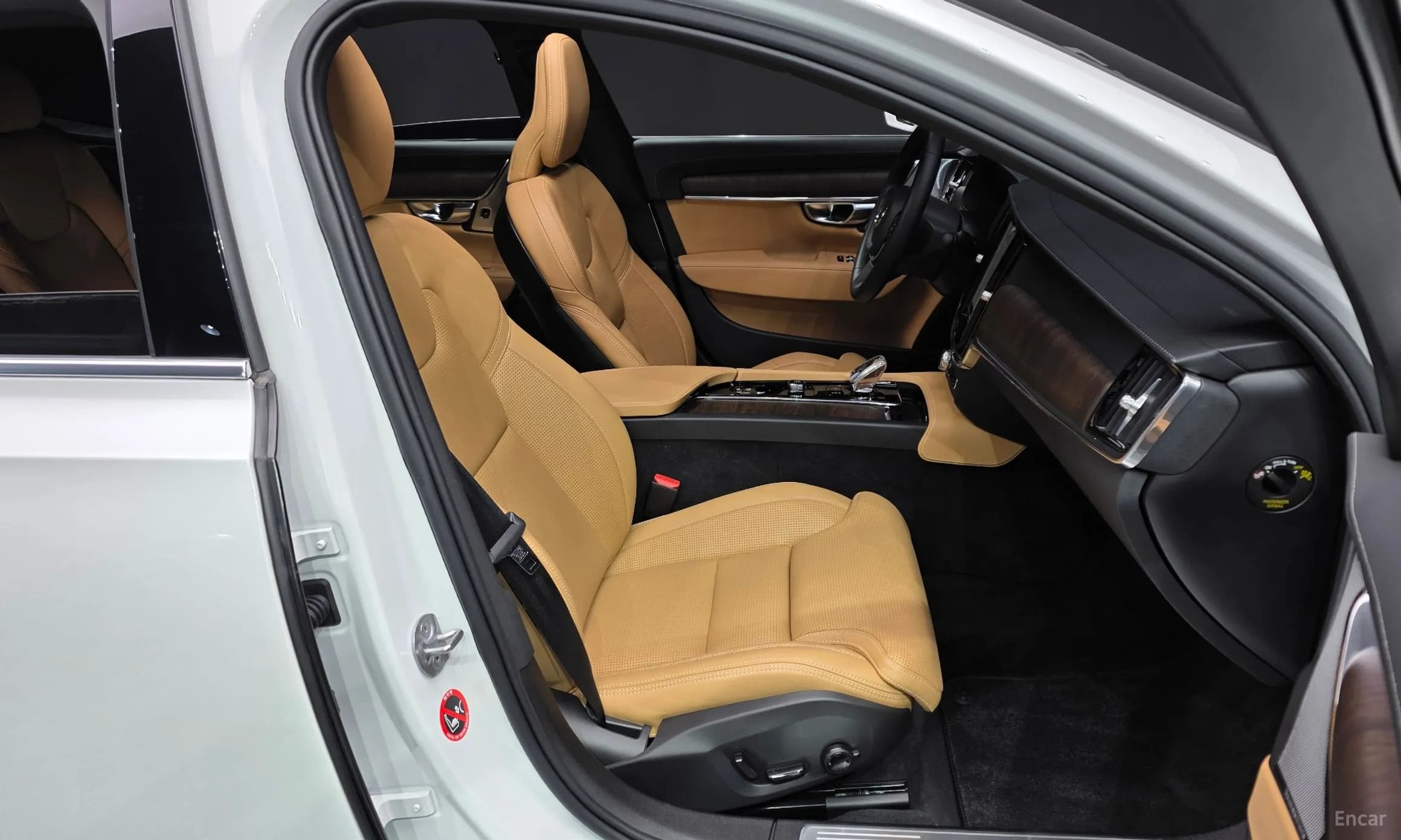 S90